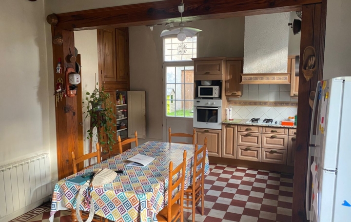 Maison LESPERON (40260)  720 m2 950 000 € 