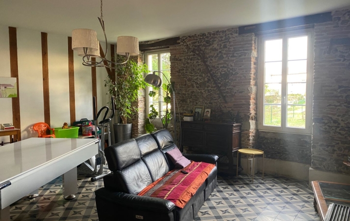 Maison LESPERON (40260)  720 m2 950 000 € 