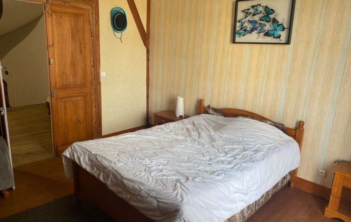 Maison LESPERON (40260)  720 m2 950 000 € 