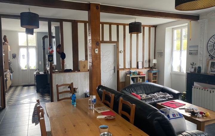 Maison LESPERON (40260)  720 m2 950 000 € 