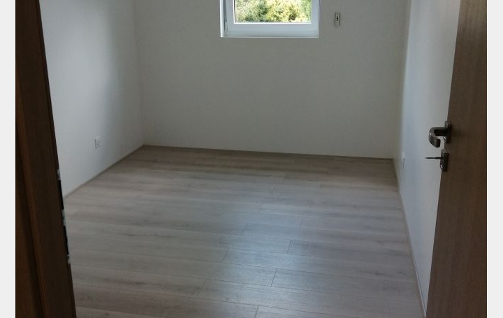4 Pièces LESSY (57160)  80 m2 285 000 € 