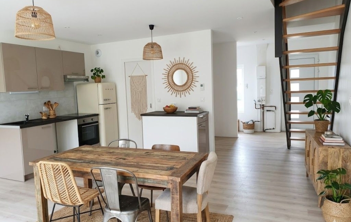 4 Pièces LESSY (57160)  80 m2 285 000 € 