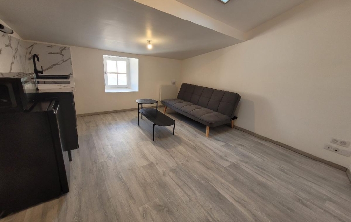 2 Pièces SAINT-JEAN-D'ANGELY (17400)  26 m2 575 € 