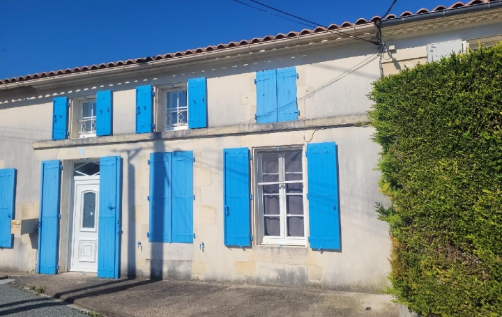 Maison / Villa CHANTEMERLE-SUR-LA-SOIE (17380) 101 m<sup>2</sup> 780 € 