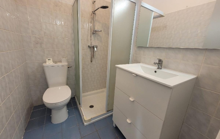 Maison SAINT-JEAN-D'ANGELY (17400)  53 m2 690 € 