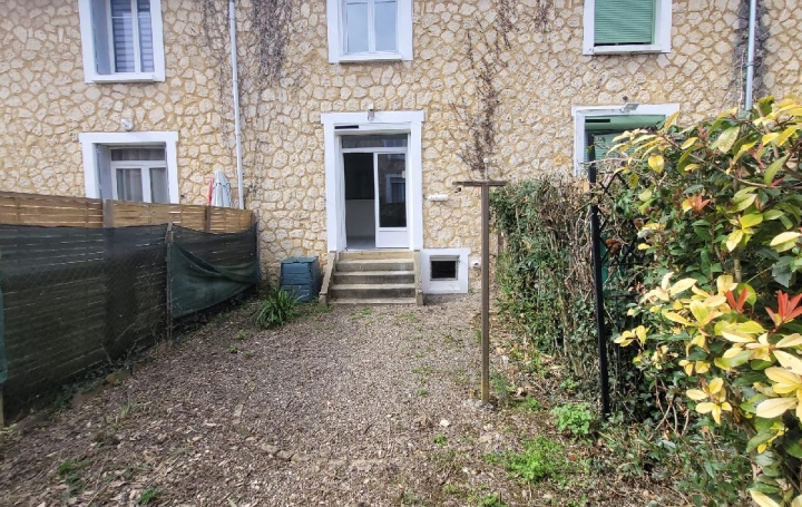 Maison SAINT-JEAN-D'ANGELY (17400)  53 m2 690 € 