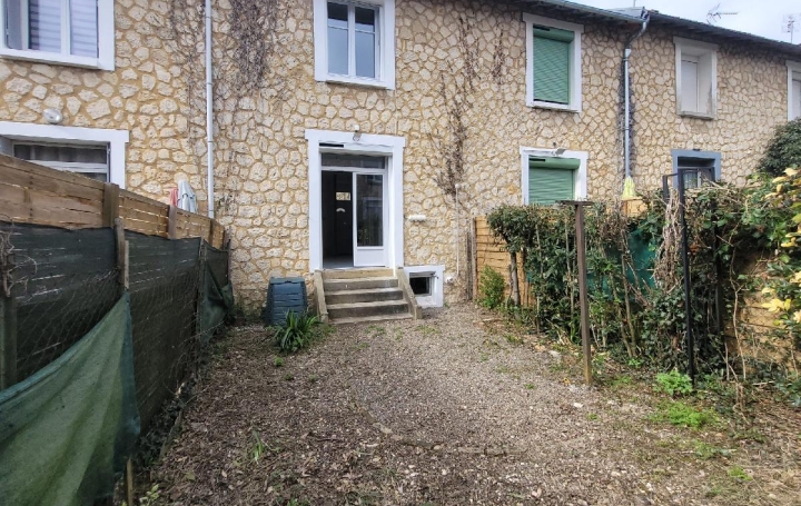 Maison SAINT-JEAN-D'ANGELY (17400)  53 m2 690 € 