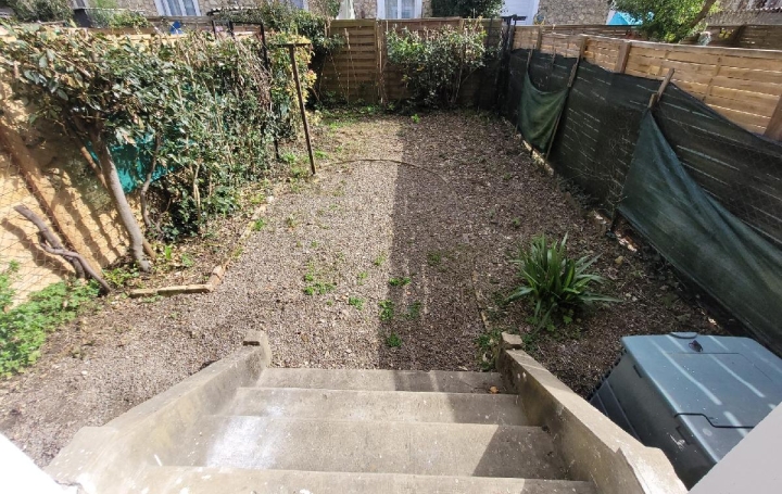 Maison SAINT-JEAN-D'ANGELY (17400)  53 m2 690 € 