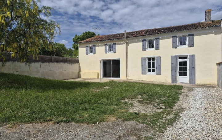 Maison / Villa COURANT (17330) 150 m<sup>2</sup> 940 € 