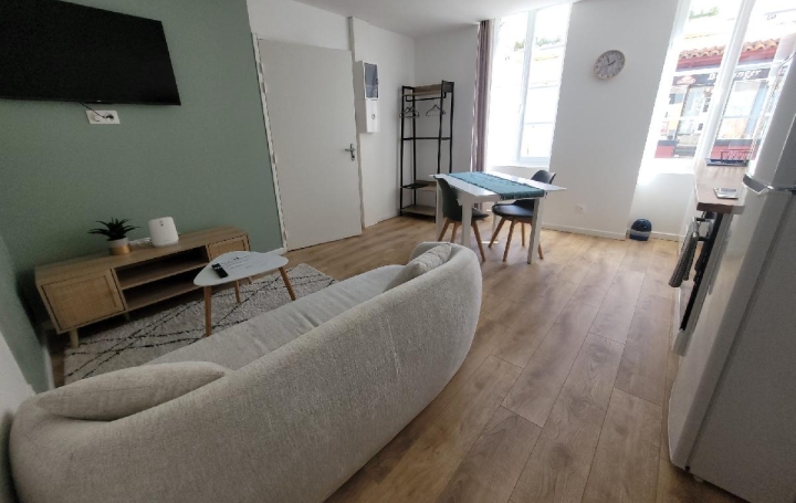 Appartement SAINT-JEAN-D'ANGELY (17400) 32 m<sup>2</sup> 680 € 