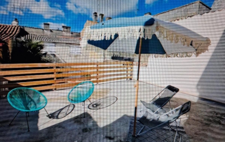 2 Pièces SAINT-JEAN-D'ANGELY (17400)  30 m2 780 € 