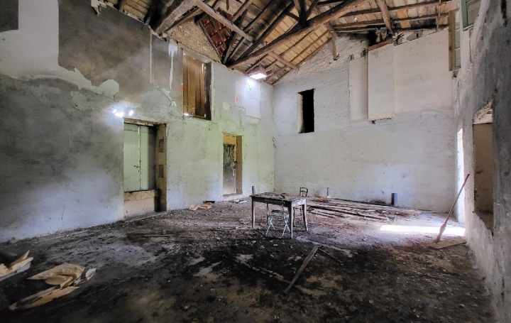 Maison SAINT-JEAN-D'ANGELY (17400)  102 m2 97 000 € 