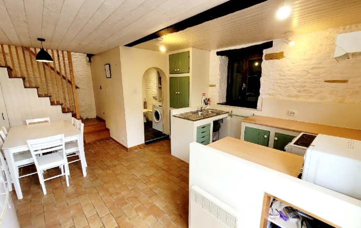 Maison AUMAGNE (17770)  145 m2 135 000 € 