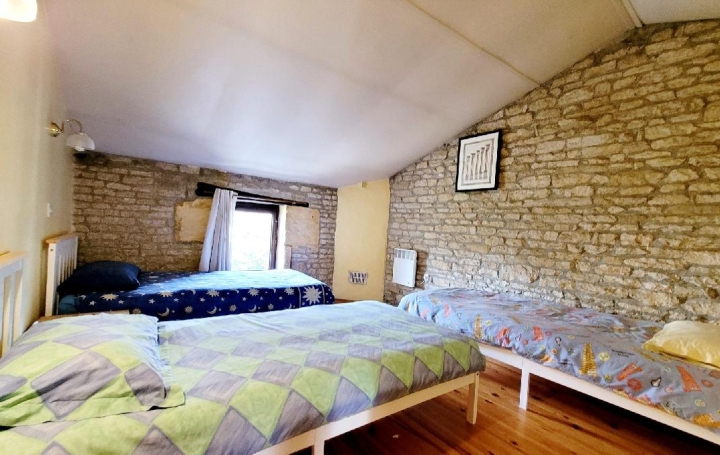 Maison AUMAGNE (17770)  145 m2 135 000 € 