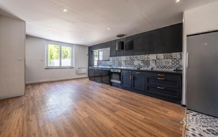 Maison BERNAY-SAINT-MARTIN (17330)  212 m2 299 000 € 