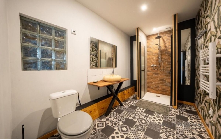 Maison BERNAY-SAINT-MARTIN (17330)  212 m2 299 000 € 