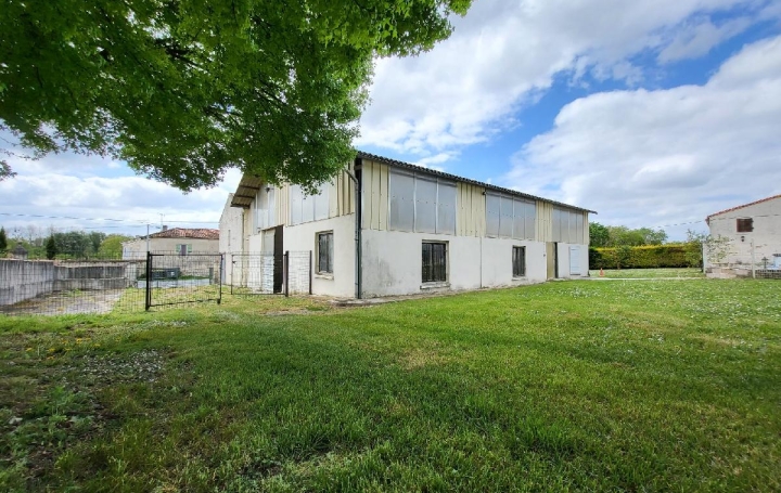 Maison / Villa VARAIZE (17400) 128 m<sup>2</sup> 157 000 € 