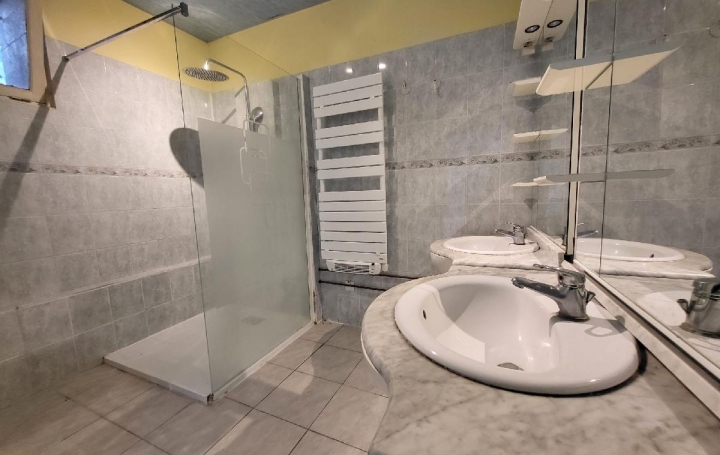 Maison VARAIZE (17400)  128 m2 157 000 € 