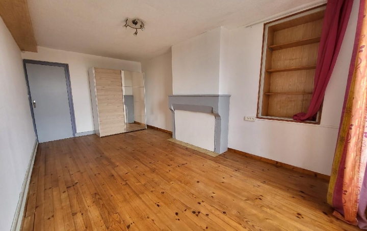 Maison VARAIZE (17400)  128 m2 157 000 € 