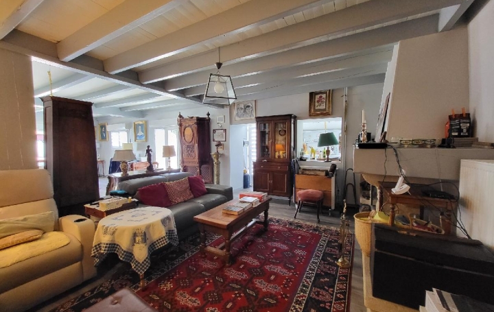 Maison NERE (17510)  163 m2 232 000 € 