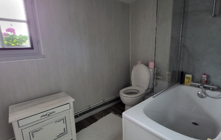 Maison NERE (17510)  163 m2 232 000 € 