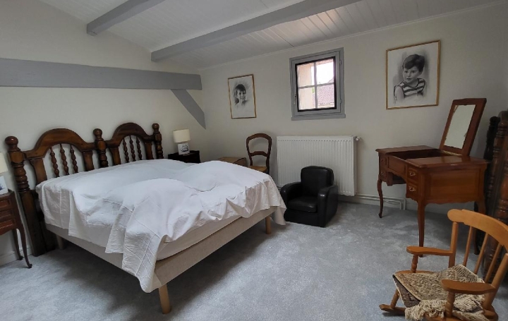 Maison NERE (17510)  163 m2 232 000 € 