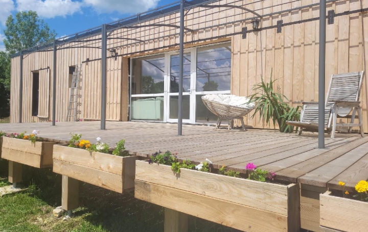 Réseau Immo-diffusion : Maison  SAINTE-MEME  120 m2 295 000 € 