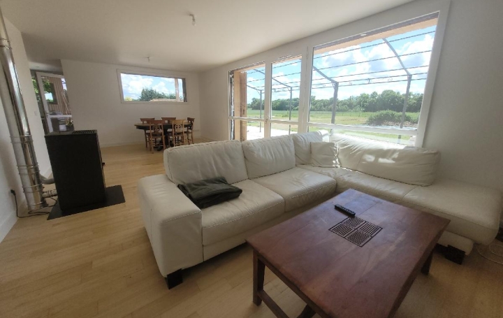 Maison SAINTE-MEME (17770)  120 m2 295 000 € 