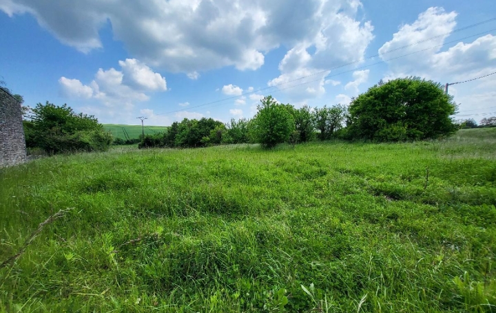 Terrain LOZAY (17330) 3 014 m<sup>2</sup> 30 000 € 