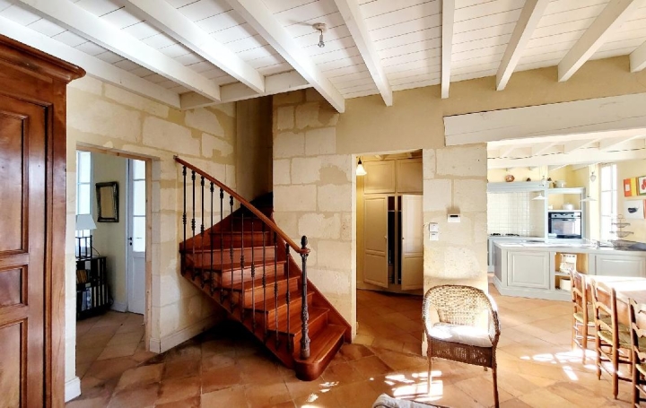 Maison PUGNAC (33710)  140 m2 325 000 € 
