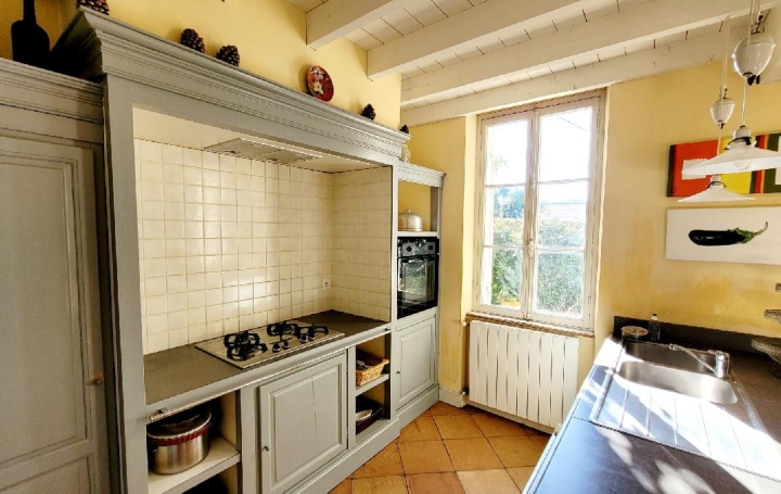 Maison PUGNAC (33710)  140 m2 325 000 € 