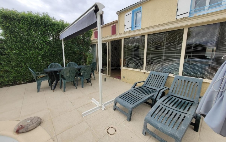 Maison SAINT-JEAN-D'ANGELY (17400)  120 m2 210 000 € 