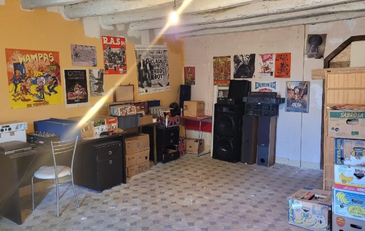 Maison SAINT-MANDE-SUR-BREDOIRE (17470)  107 m2 81 700 € 