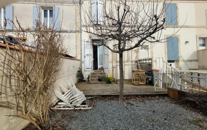 Maison SAINT-JEAN-D'ANGELY (17400)  56 m2 102 600 € 
