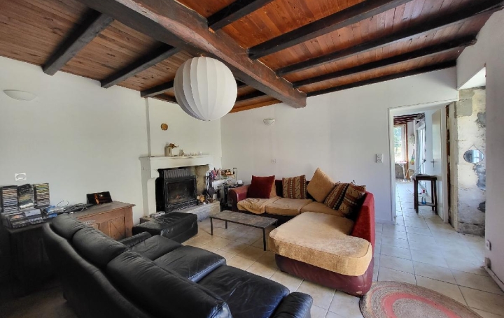 Maison SAINT-JEAN-D'ANGELY (17400)  100 m2 130 000 € 