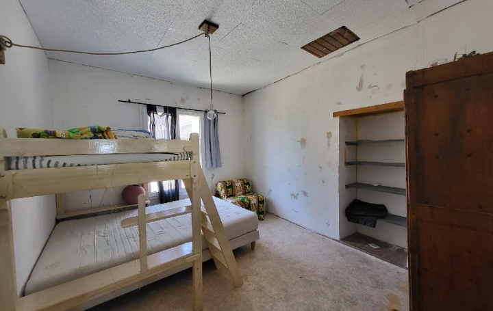 Maison SAINT-JEAN-D'ANGELY (17400)  100 m2 130 000 € 