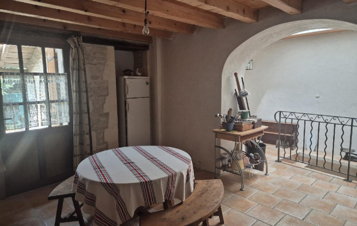 Maison BERNAY-SAINT-MARTIN (17330)  215 m2 198 500 € 