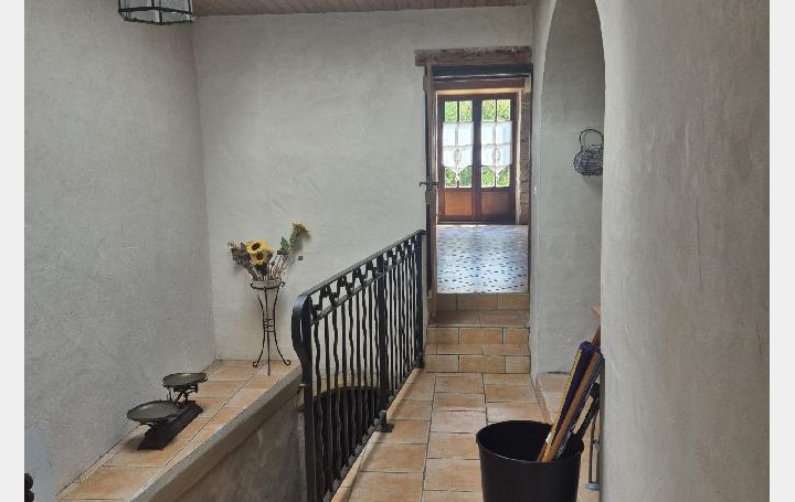 Maison BERNAY-SAINT-MARTIN (17330)  215 m2 198 500 € 