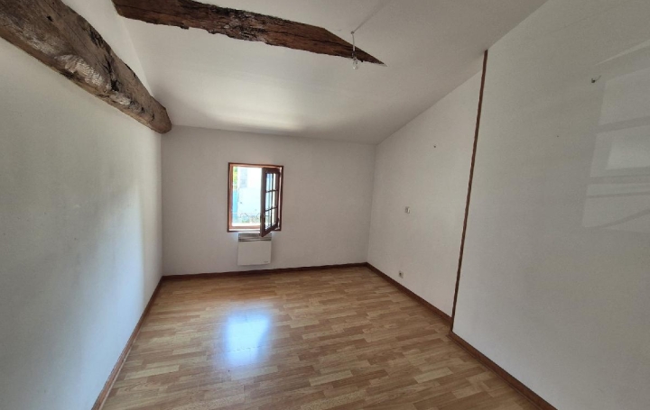 Maison BERNAY-SAINT-MARTIN (17330)  215 m2 198 500 € 