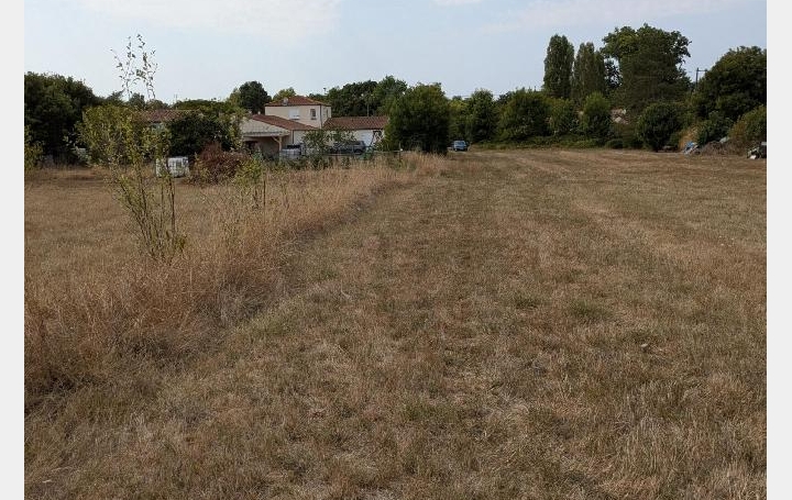 Terrain SAINT-HILAIRE-LA-PALUD (79210)  2 604 m2 97 000 € 