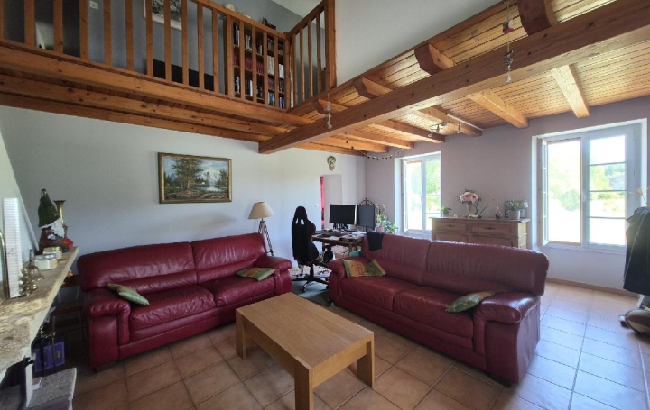 Maison / Villa SAINT-PARDOULT (17400) 160 m<sup>2</sup> 222 000 € 