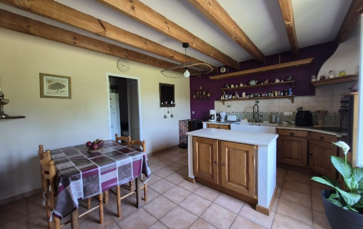 Maison SAINT-PARDOULT (17400)  160 m2 222 000 € 