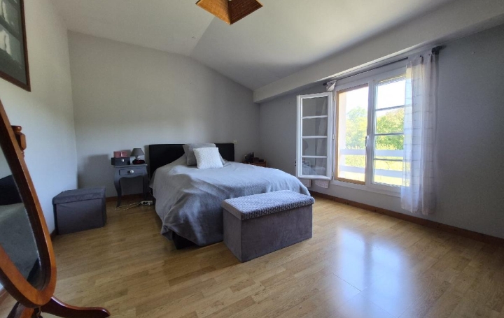 Maison SAINT-PARDOULT (17400)  160 m2 222 000 € 