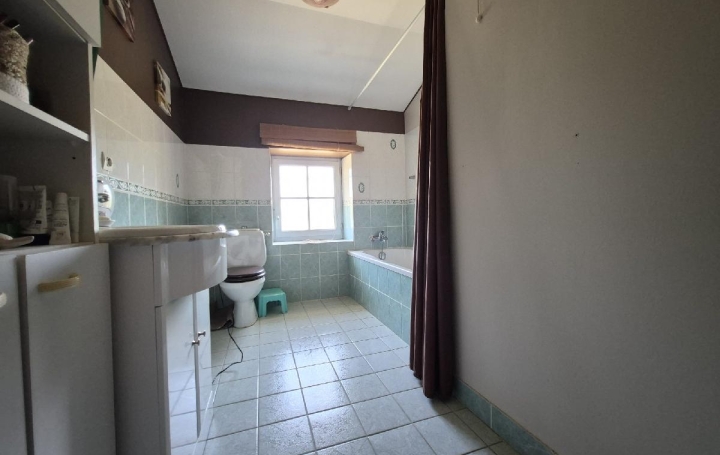 Maison SAINT-PARDOULT (17400)  160 m2 222 000 € 