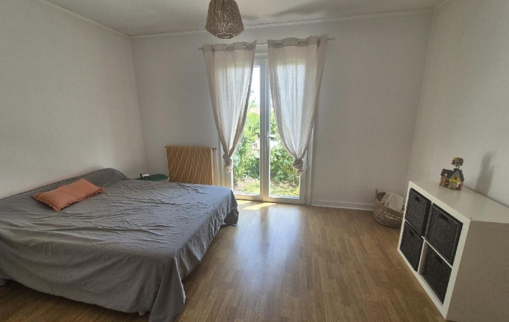 Maison LES EGLISES-D'ARGENTEUIL (17400)  200 m2 238 000 € 