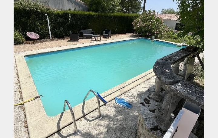 Maison LES EGLISES-D'ARGENTEUIL (17400)  200 m2 238 000 € 