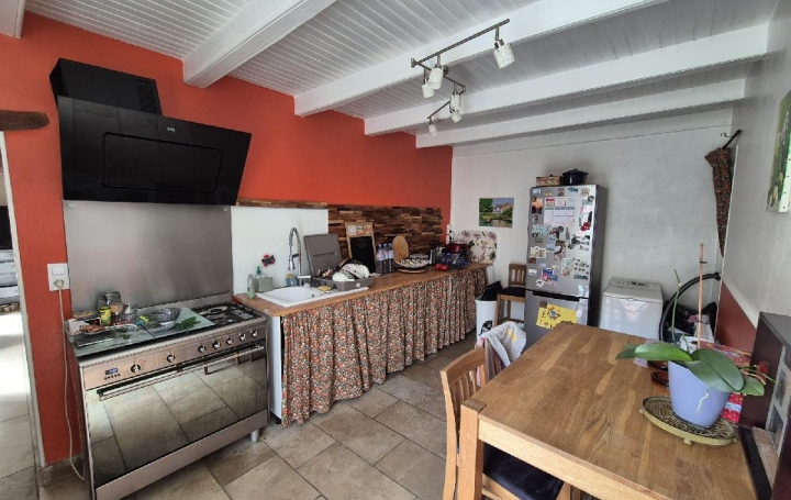 Maison MARSAIS (17700)  132 m2 175 000 € 