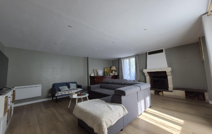 Maison / Villa VILLENEUVE-LA-COMTESSE (17330) 224 m<sup>2</sup> 278 000 € 