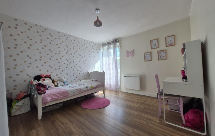 Maison VILLENEUVE-LA-COMTESSE (17330)  224 m2 278 000 € 