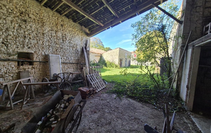 Maison SAINT-MARD (17700)  114 m2 49 000 € 